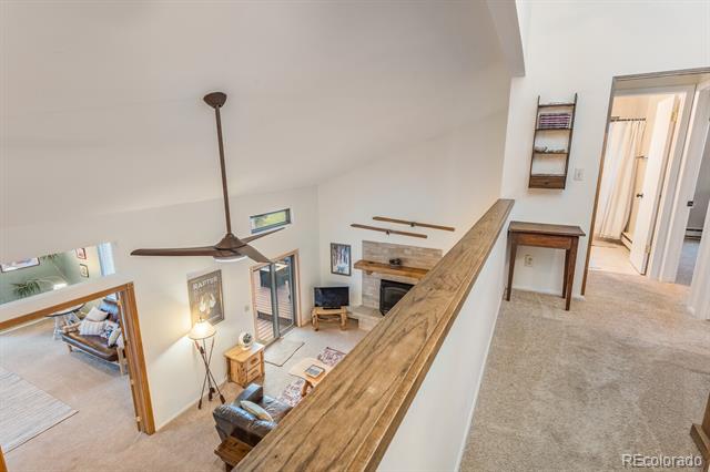 112 W Sunlight Court