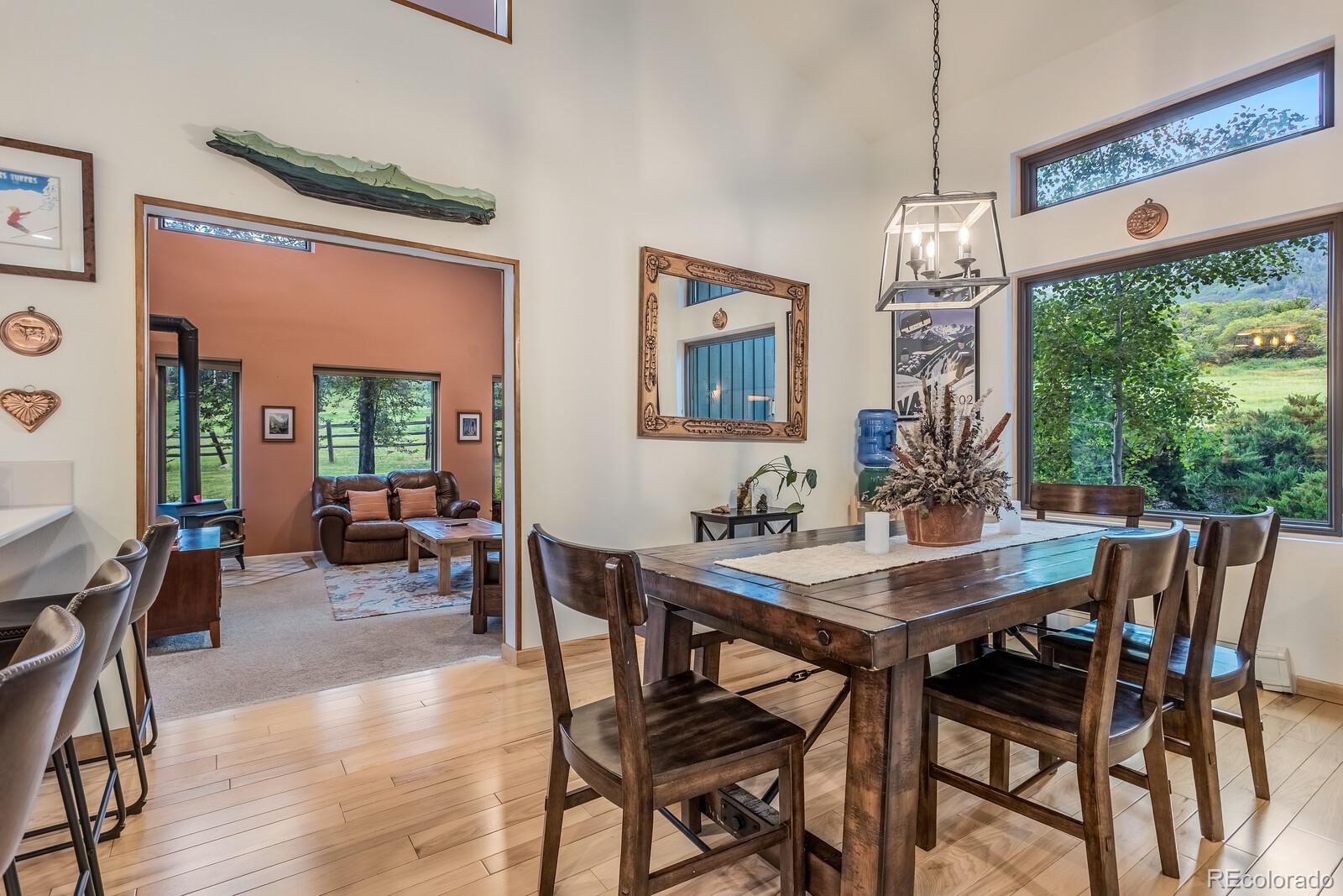 112 W Sunlight Court