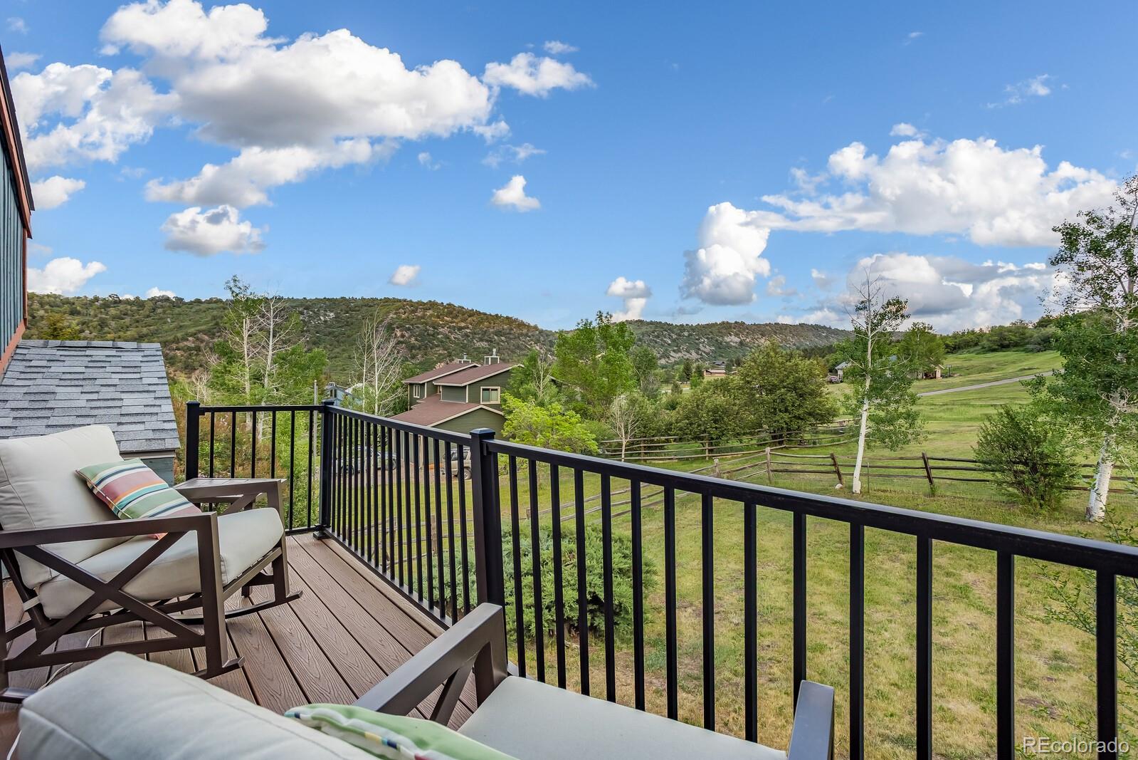 112 W Sunlight Court