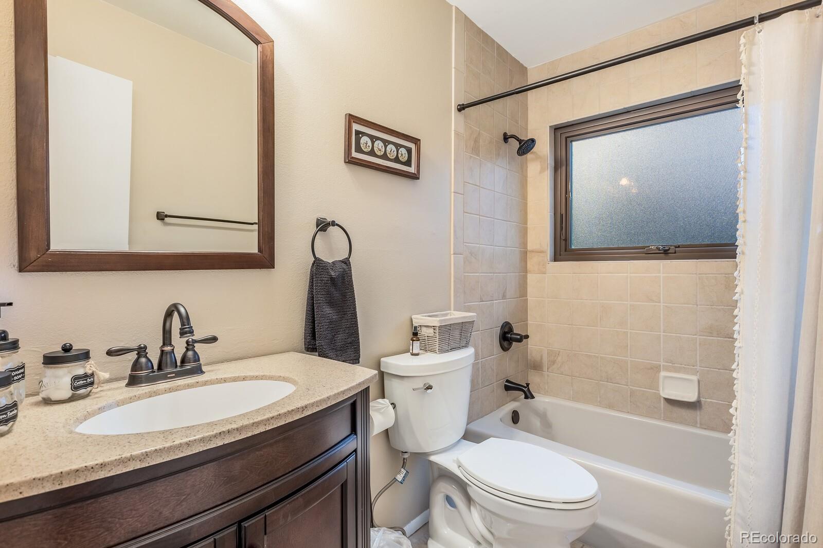 112 W Sunlight Court
