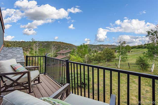112 W Sunlight Court
