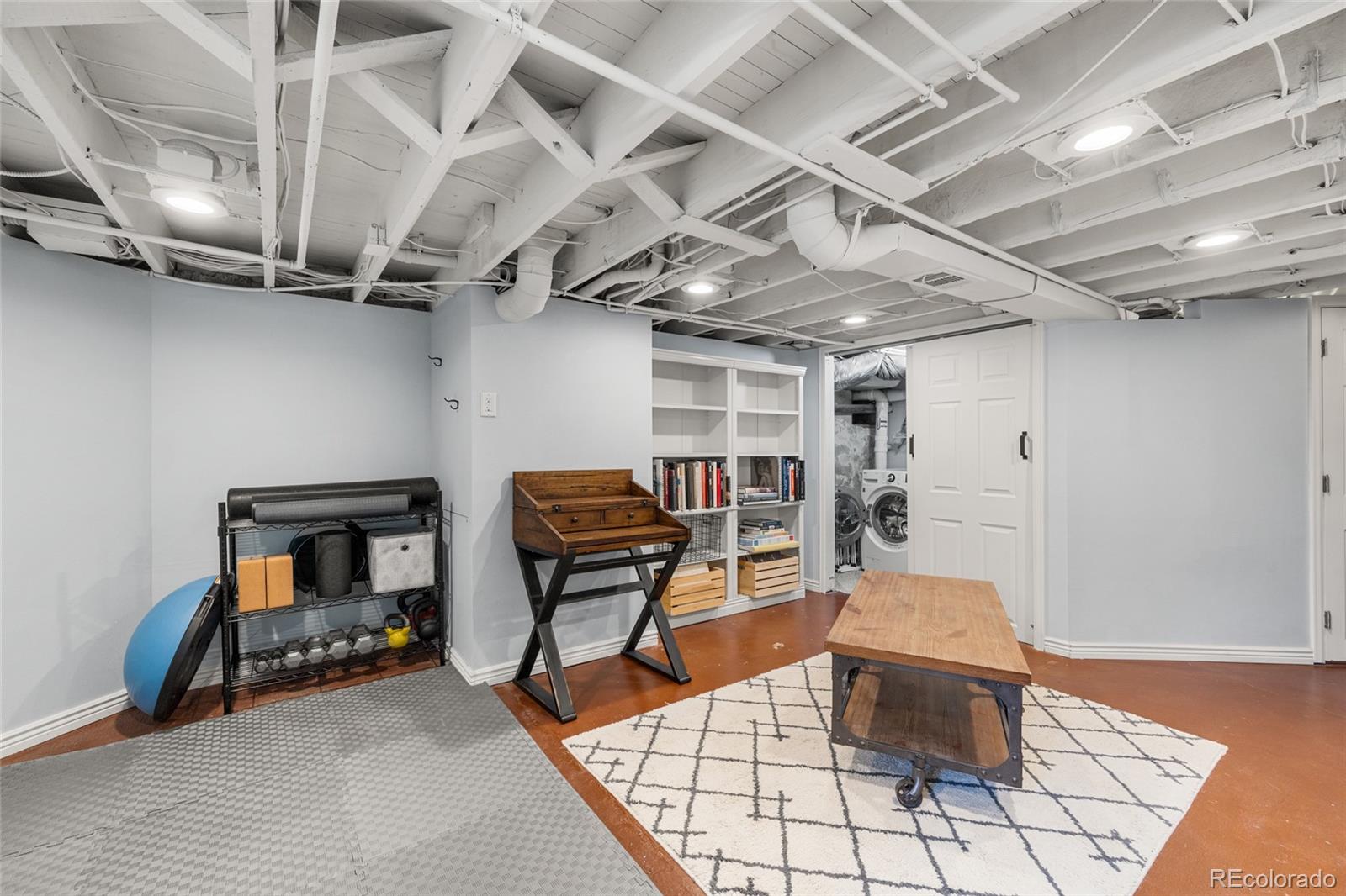 2442 N High Street