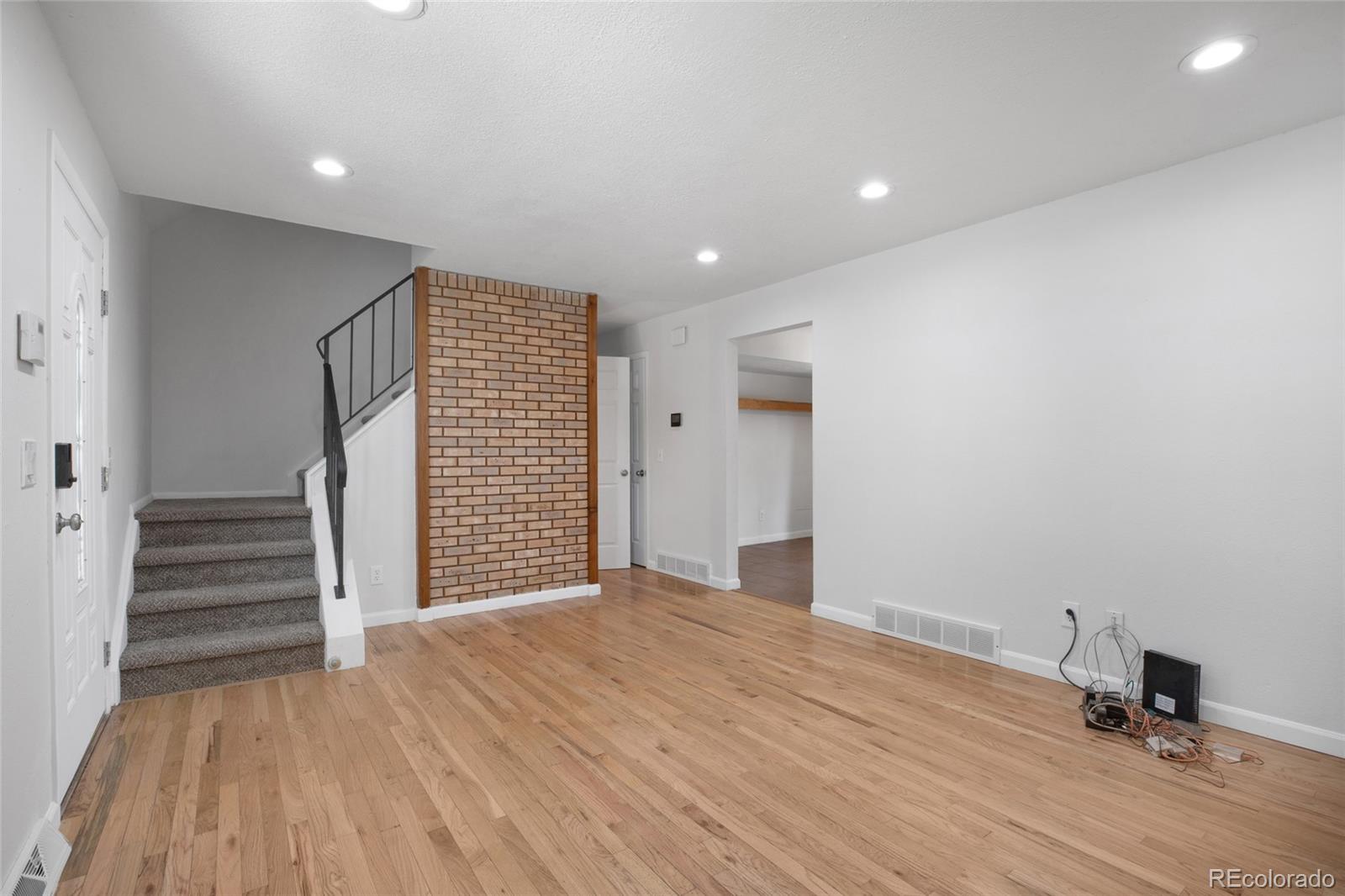 8630 W 88th Place