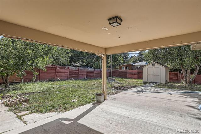 557 Oakland Court