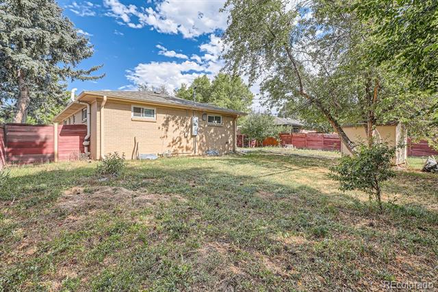 557 Oakland Court