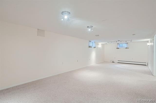 557 Oakland Court