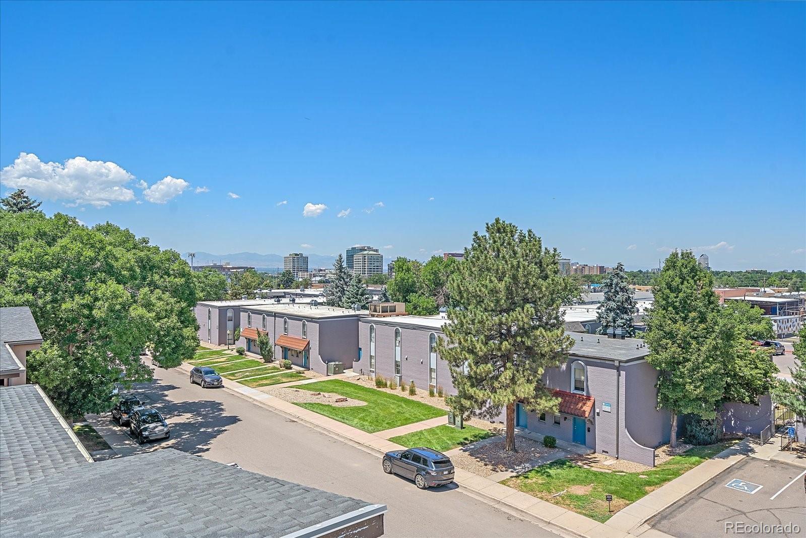 5098 E Donald