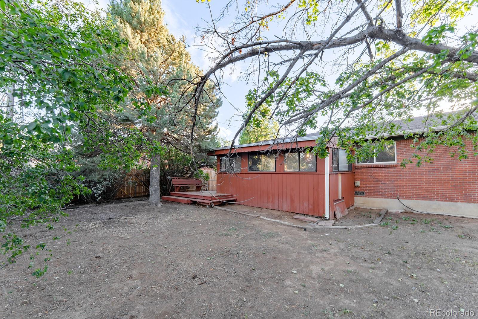 364 S Xanadu Street