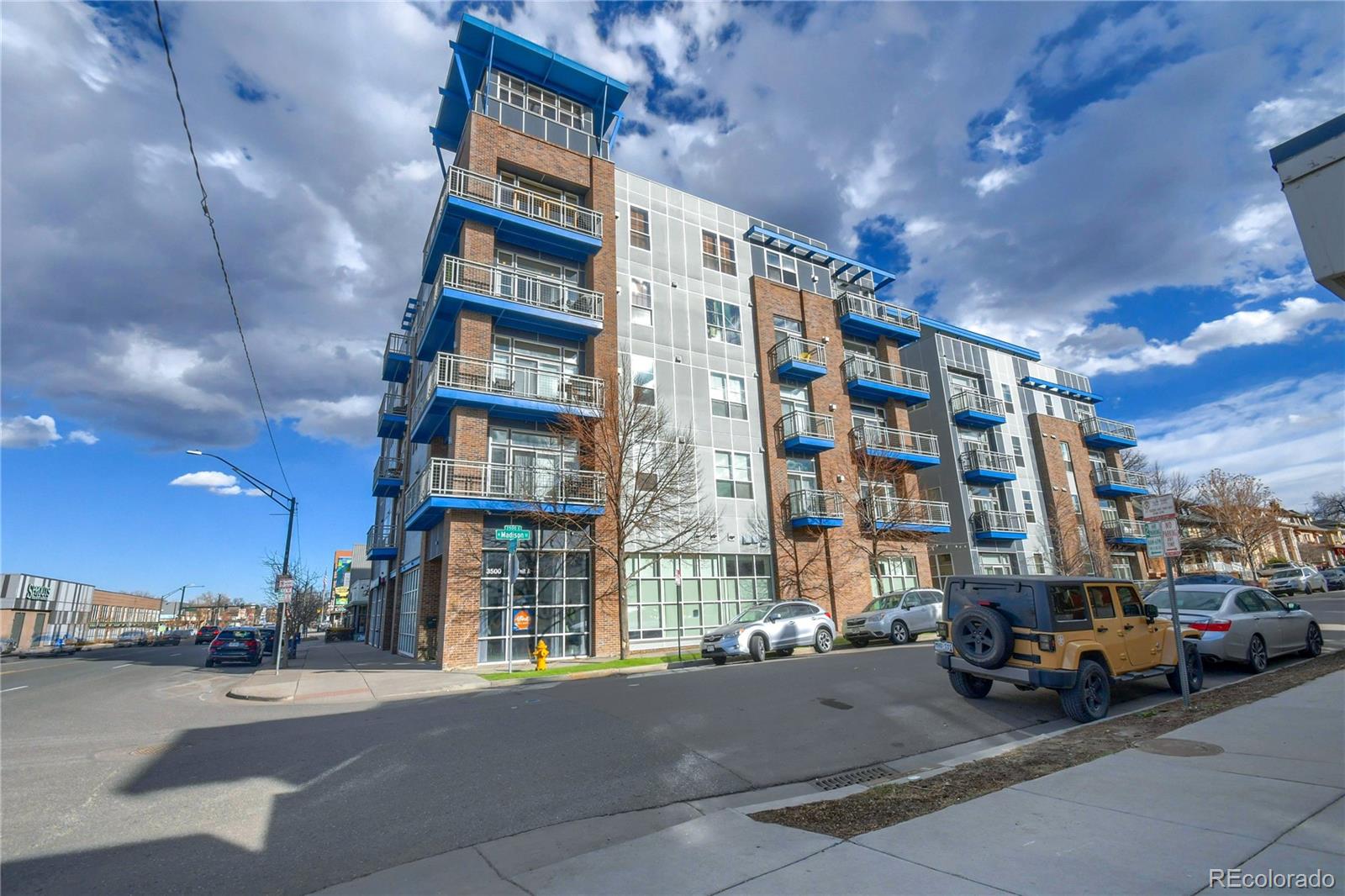 1488 Madison Street Unit: 404