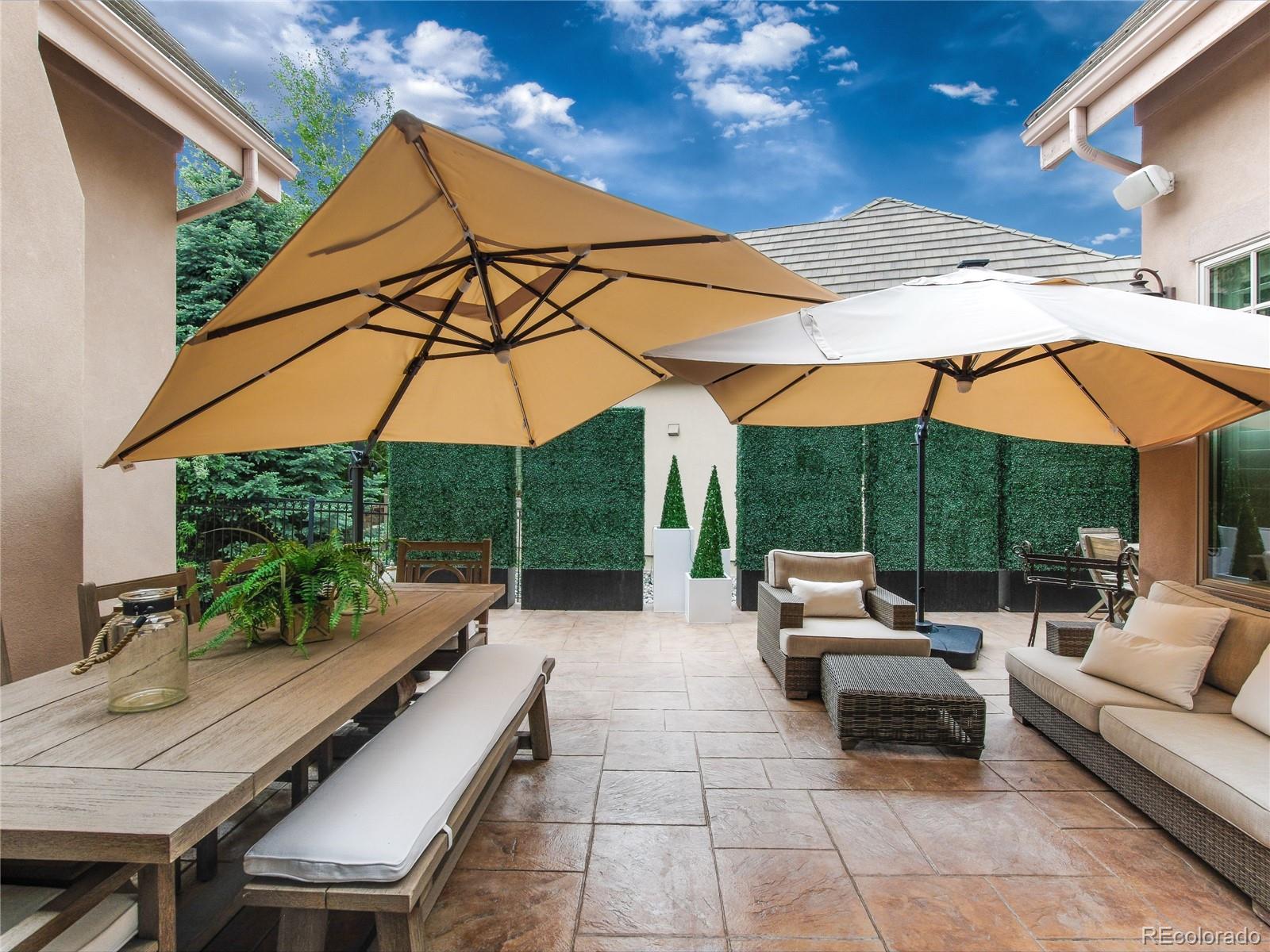 61 Sommerset Circle
