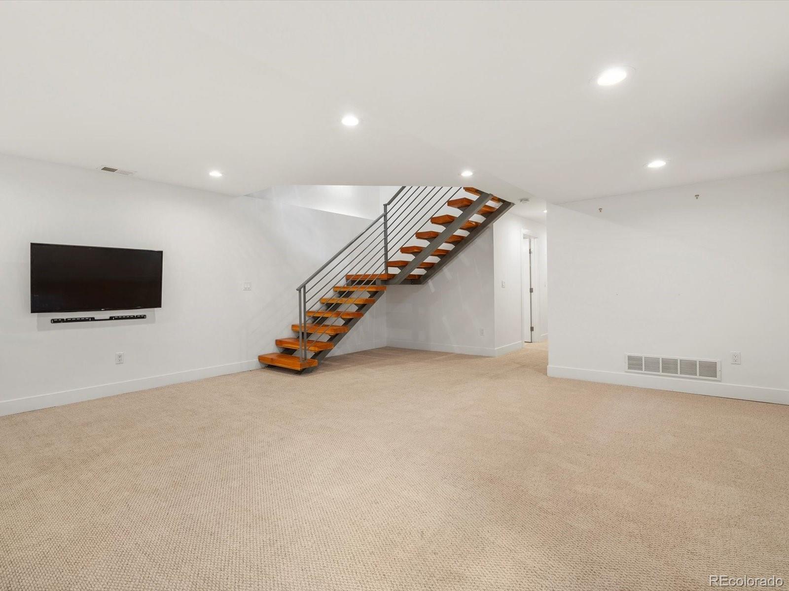 3841 Stuart Street