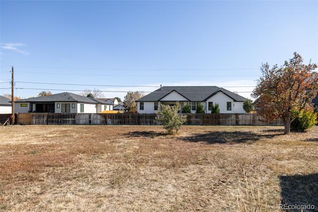 3380 S Oak Court