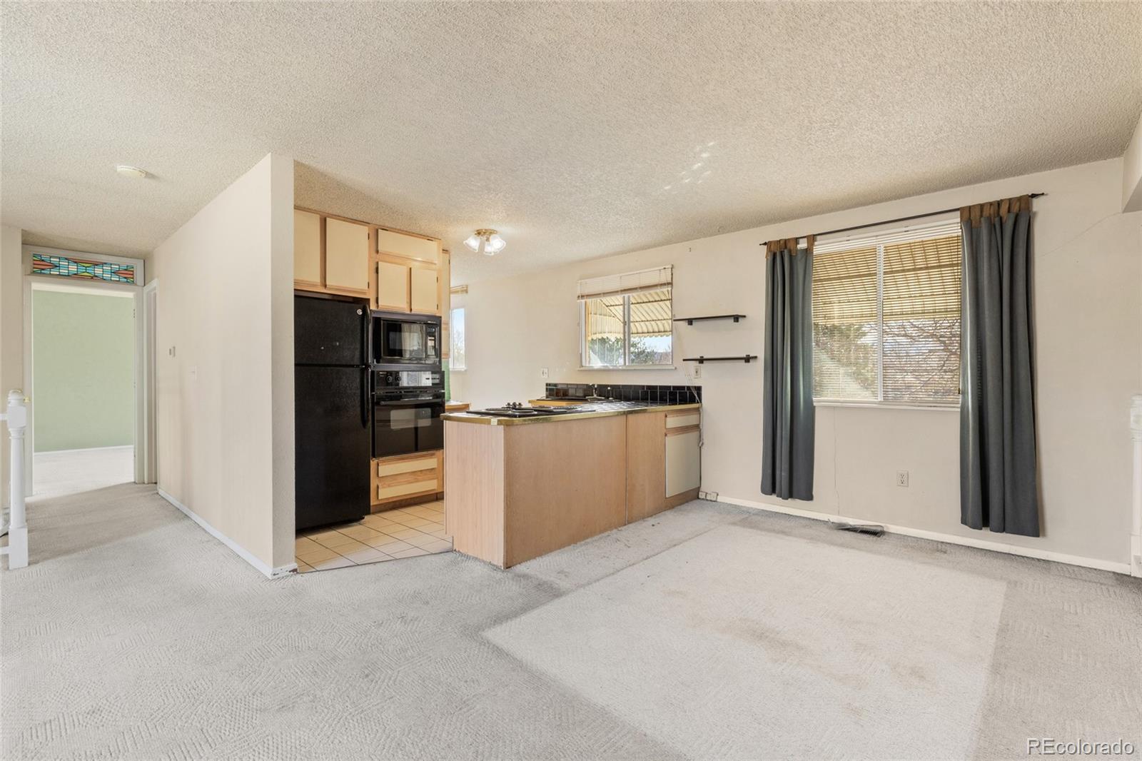 7325 Taft Court