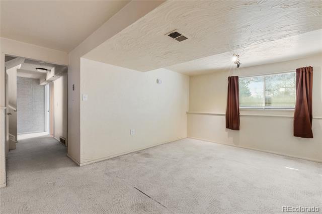 7325 Taft Court
