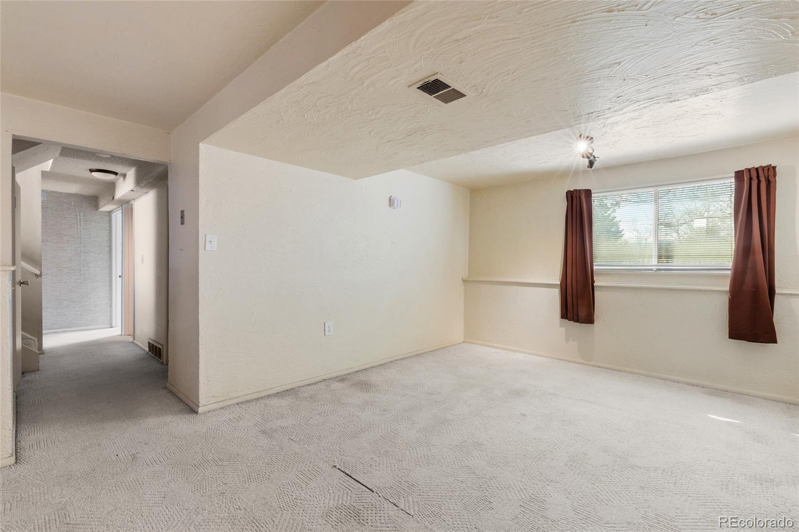 7325 Taft Court