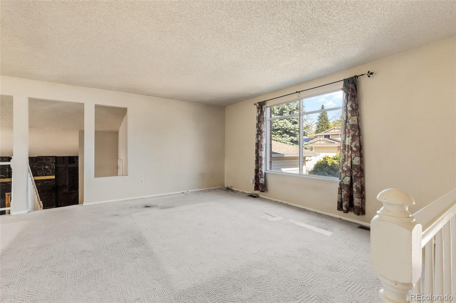 7325 Taft Court