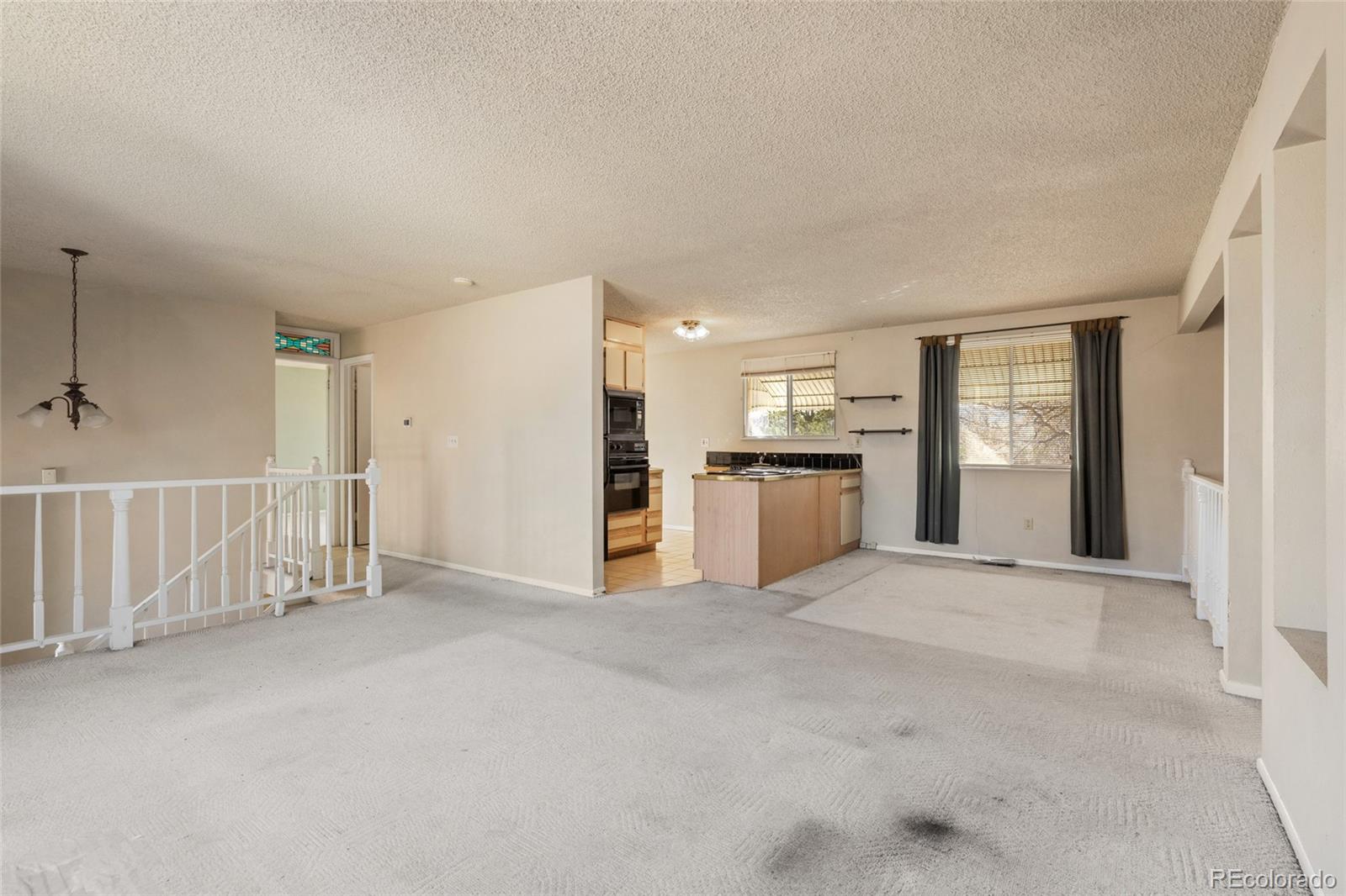 7325 Taft Court