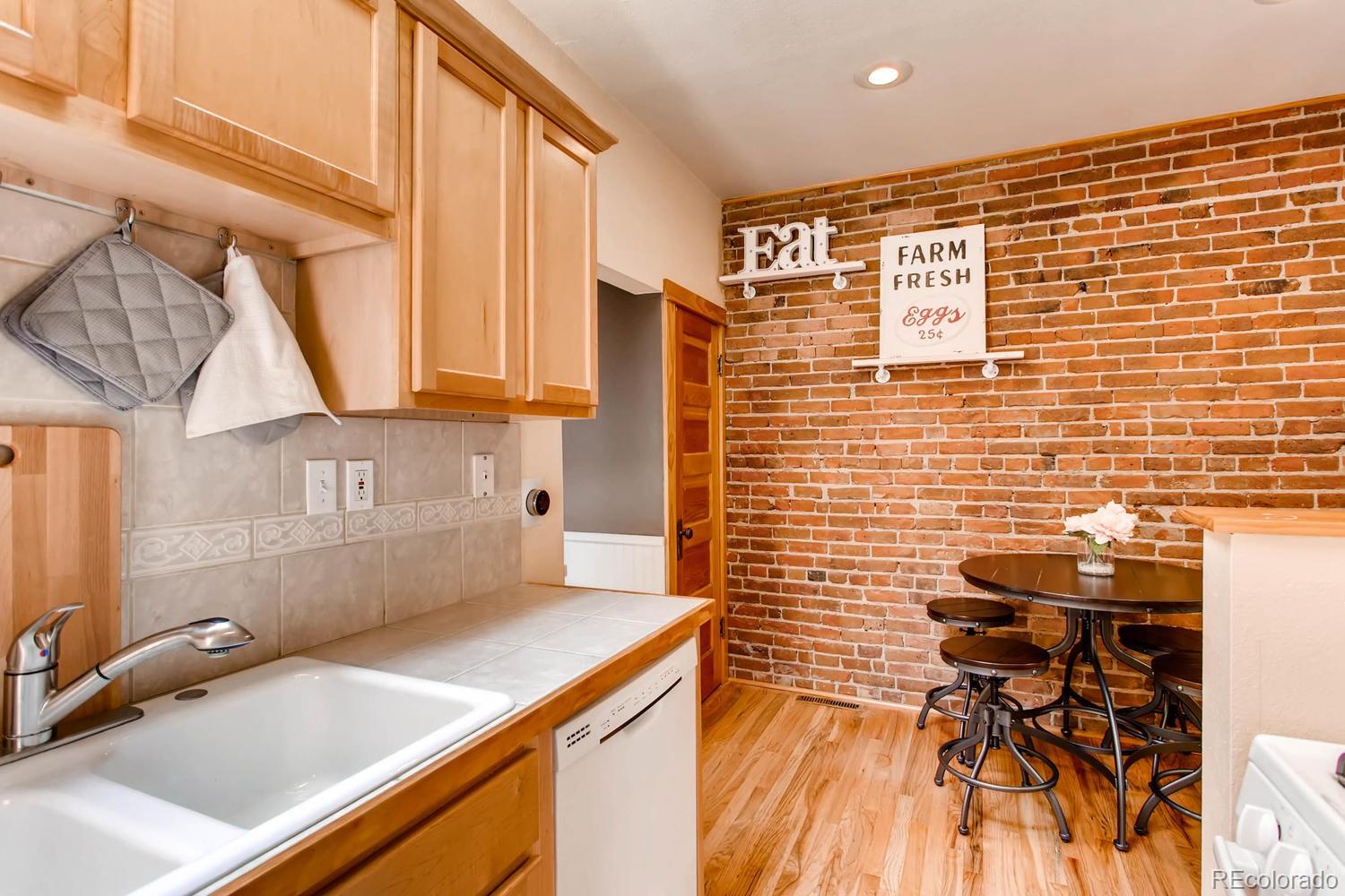 154 S Cherokee Street