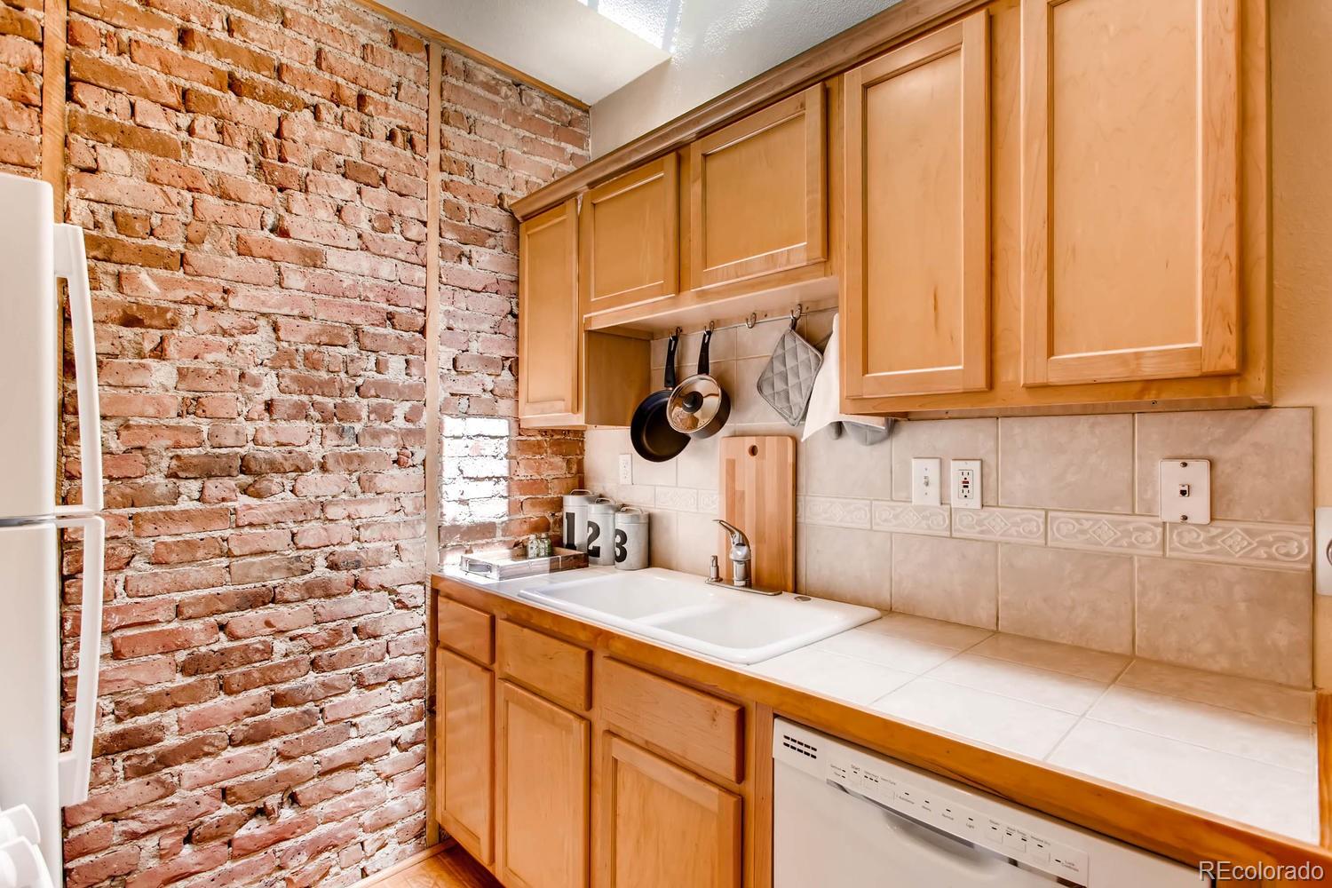 154 S Cherokee Street