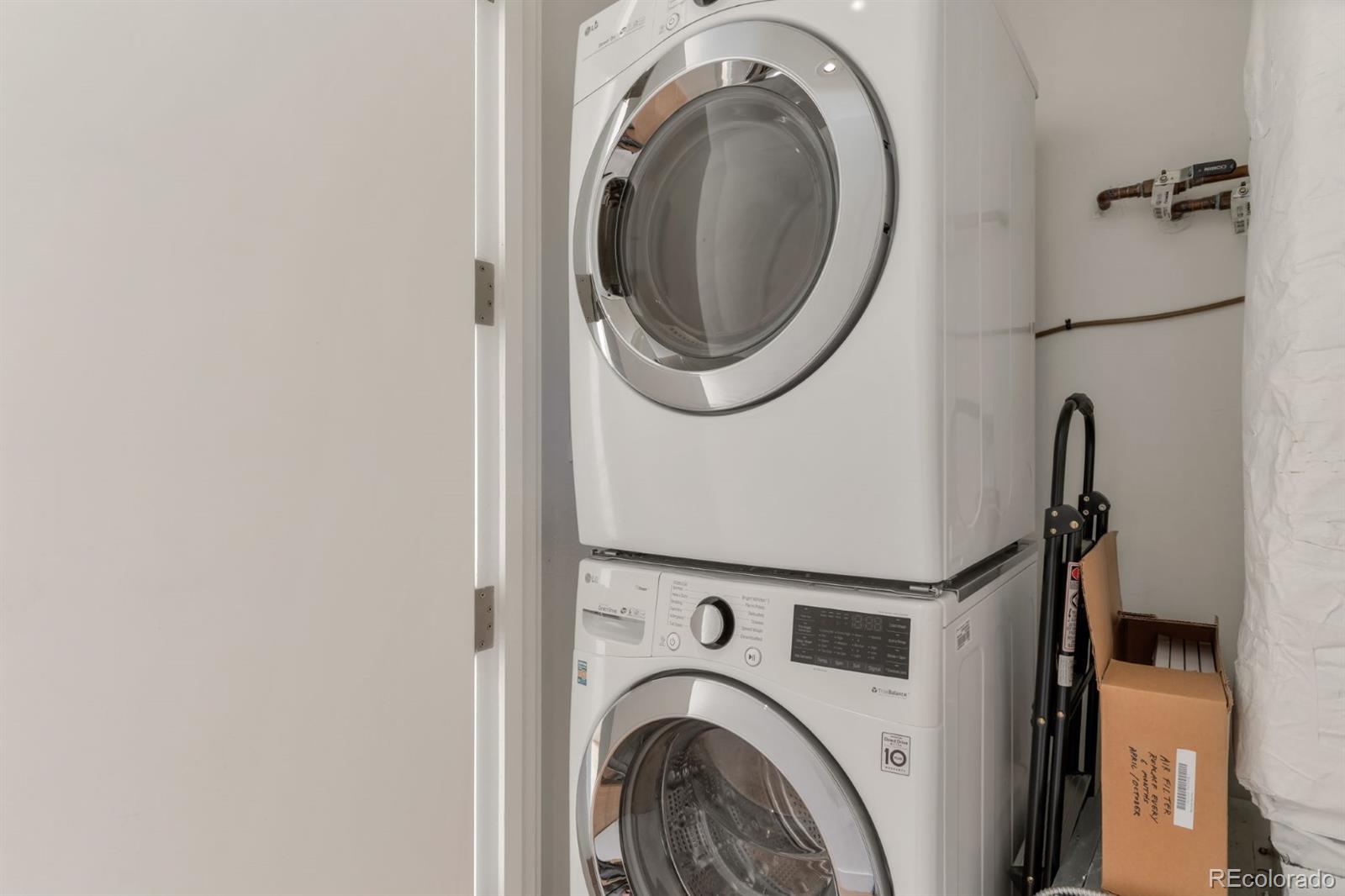 1750 Wewatta Street Unit: 1136