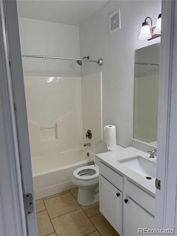 22685 E Ontario Drive Unit: 204