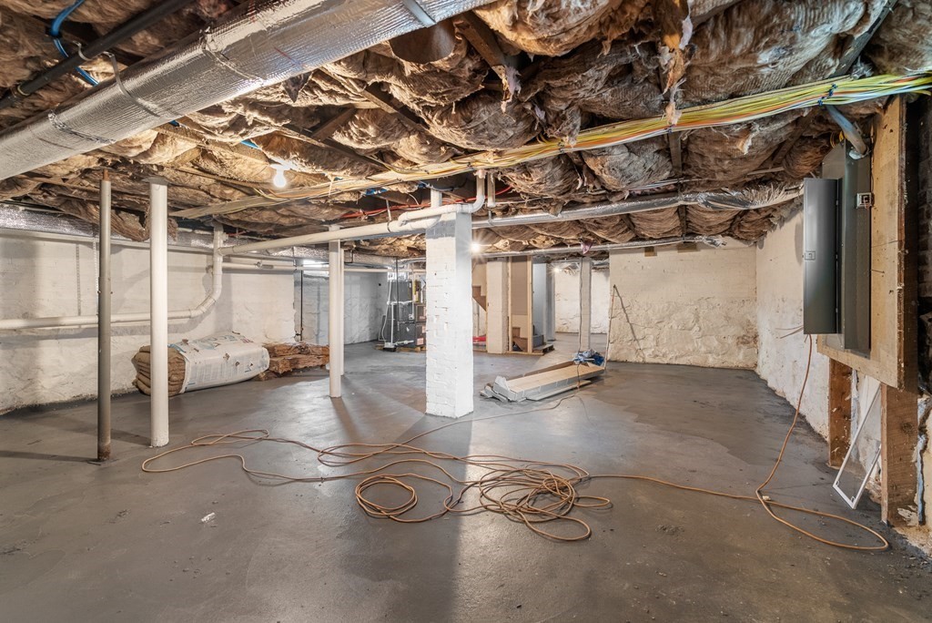 150 Sylvan Streeet Unit: 1