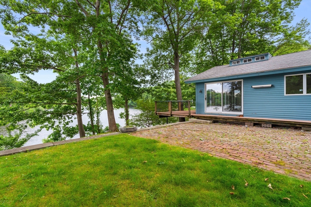 5 Norwood Pond Rd