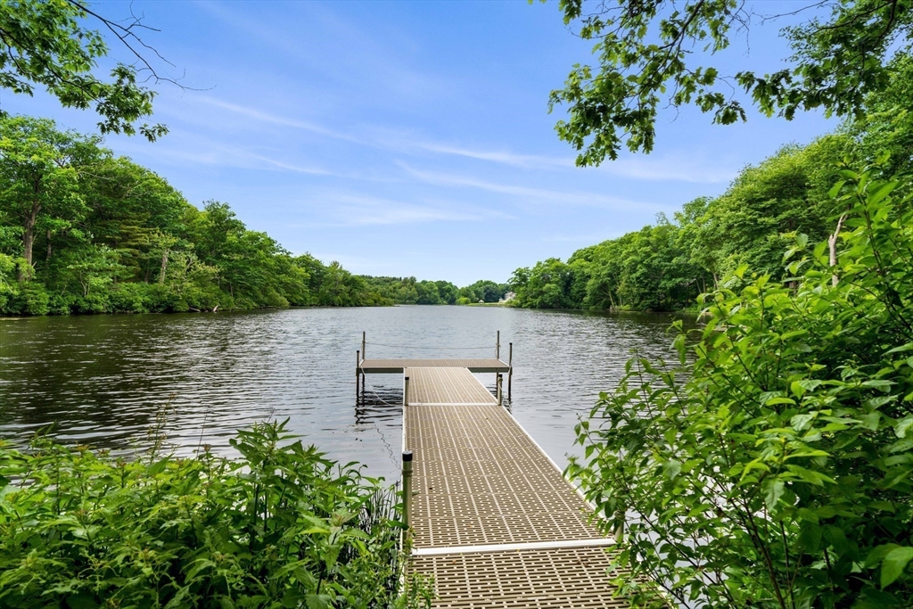 5 Norwood Pond Rd