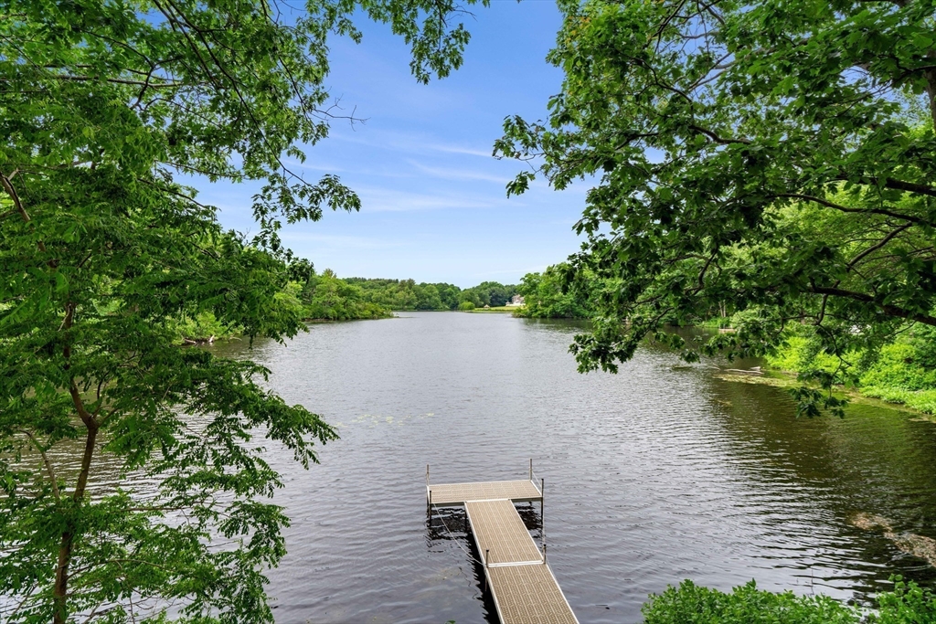 5 Norwood Pond Rd