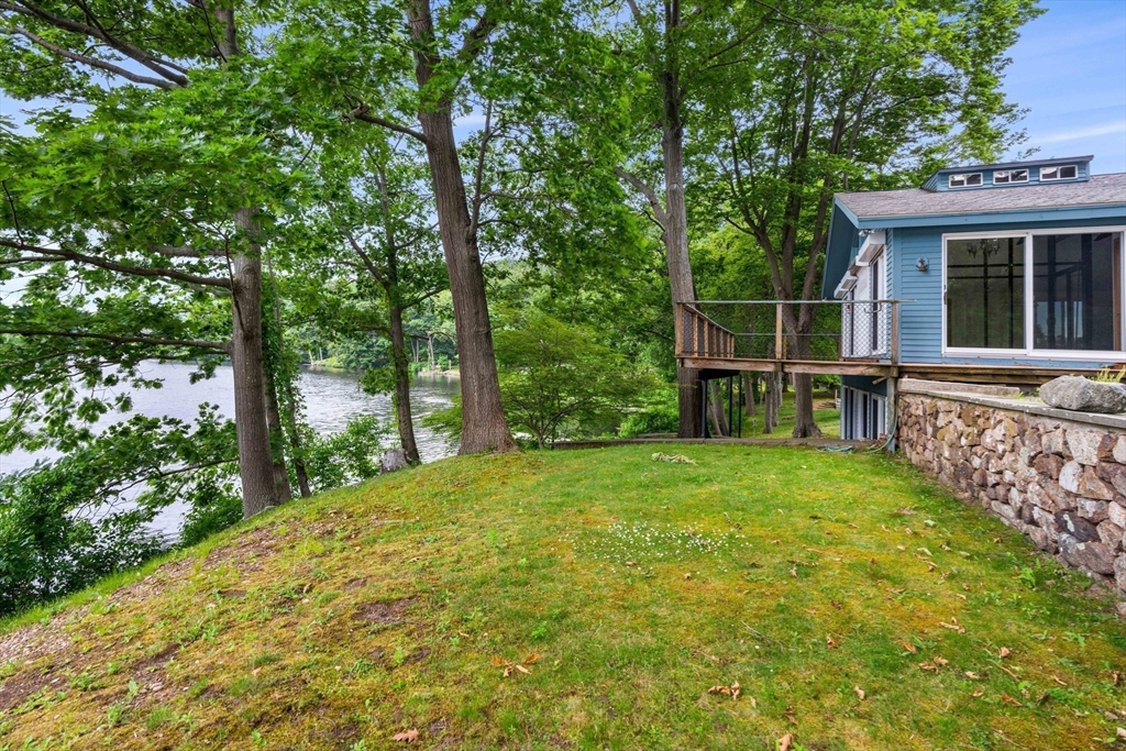 5 Norwood Pond Rd