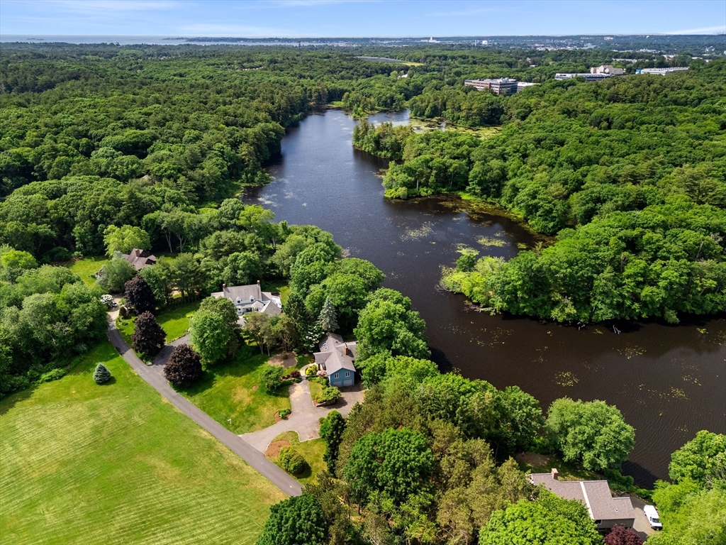 5 Norwood Pond Rd