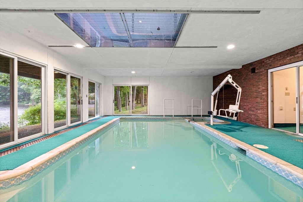 5 Norwood Pond Rd