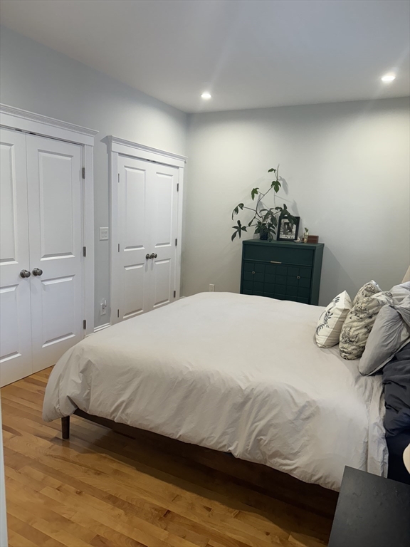 10 Fairview St # 1