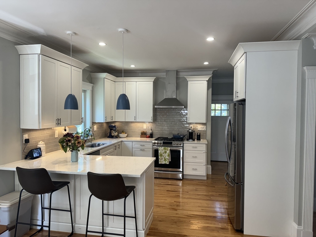 10 Fairview St # 1