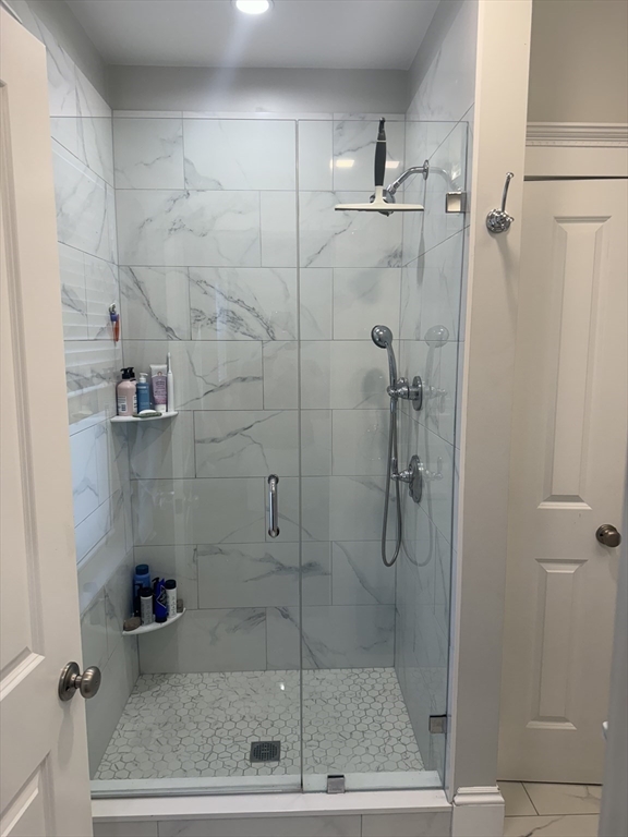 10 Fairview St # 1