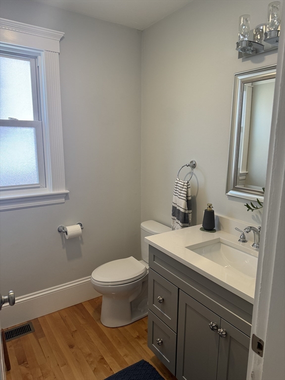 10 Fairview St # 1
