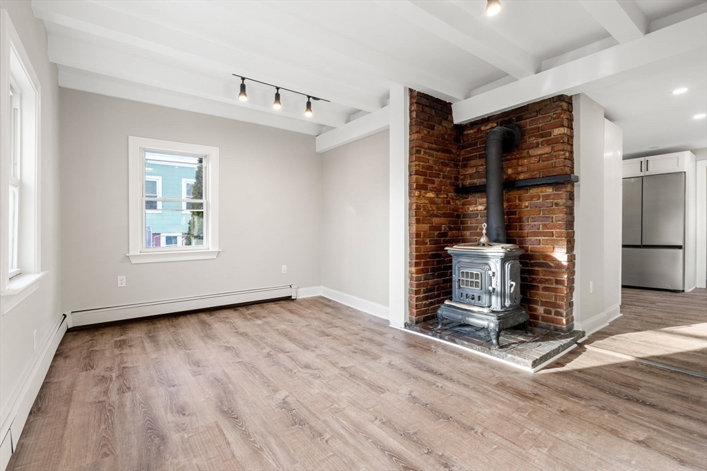 16 Union St