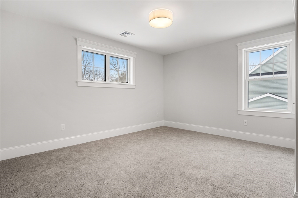 125 Livingstone Ave