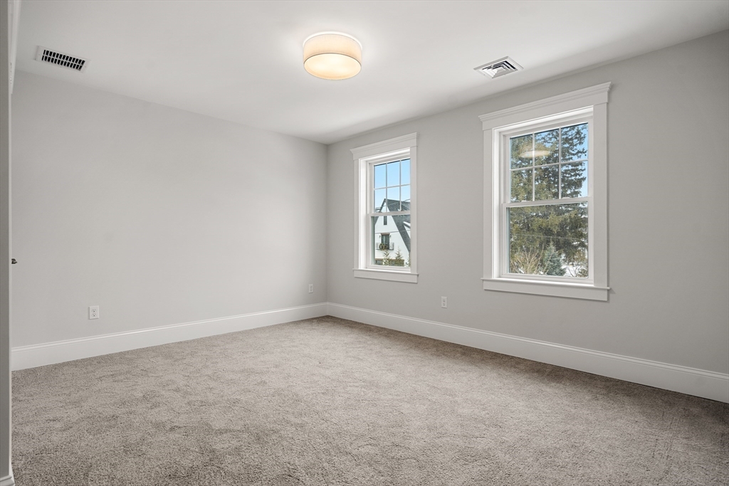 125 Livingstone Ave