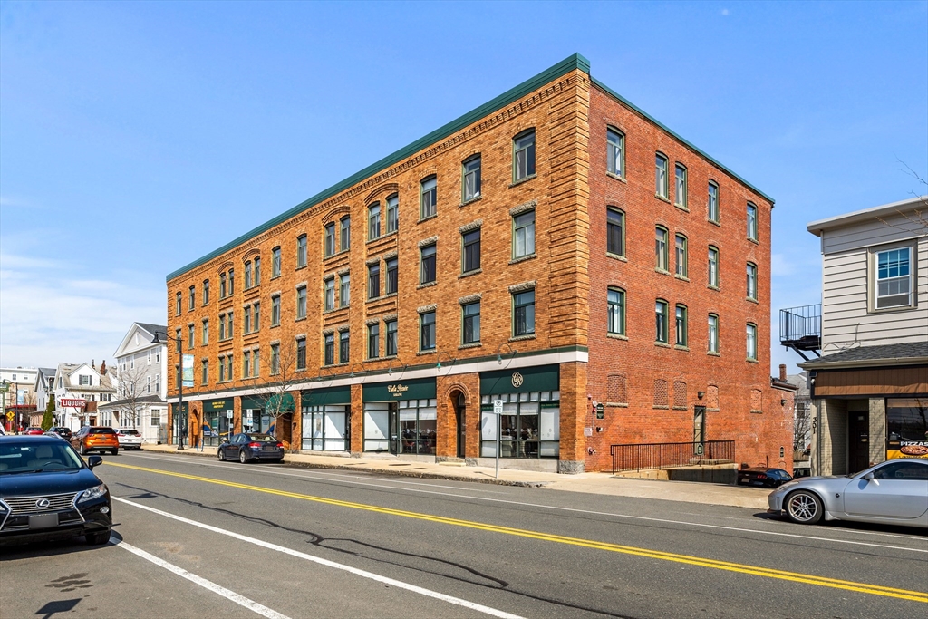 315 Rantoul St # 106