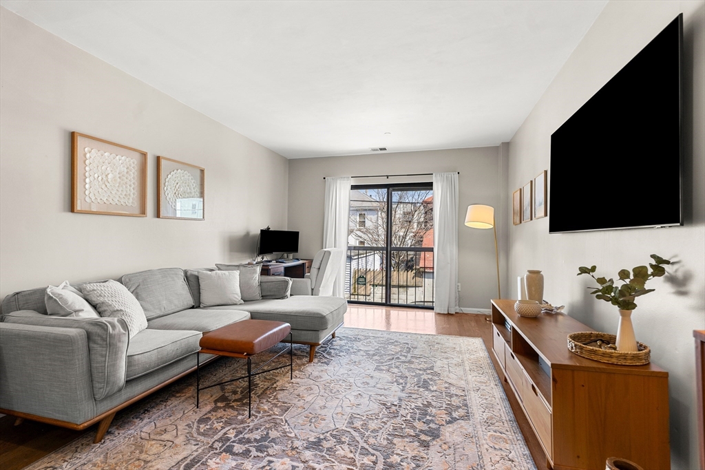 315 Rantoul St # 106