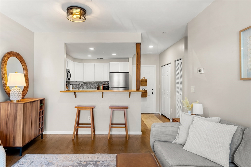 315 Rantoul St # 106