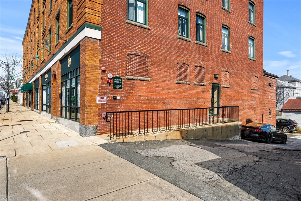 315 Rantoul St # 106