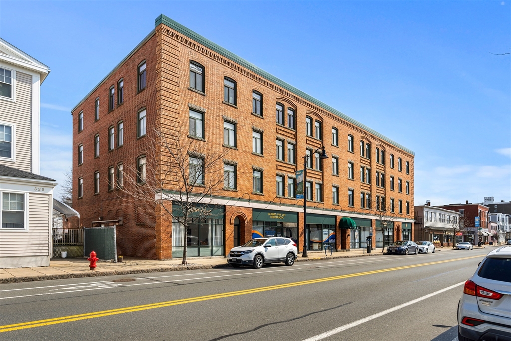 315 Rantoul St # 106