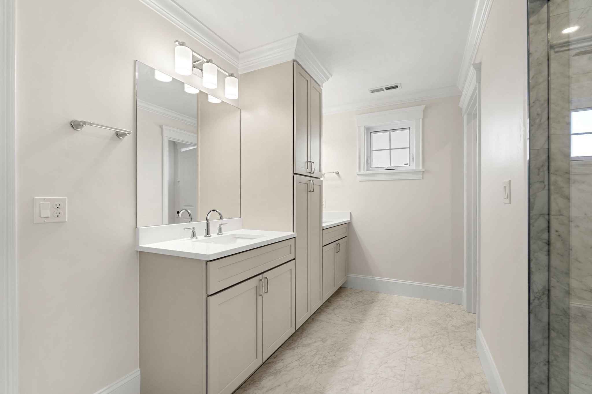 24 Fellows Rd # 3