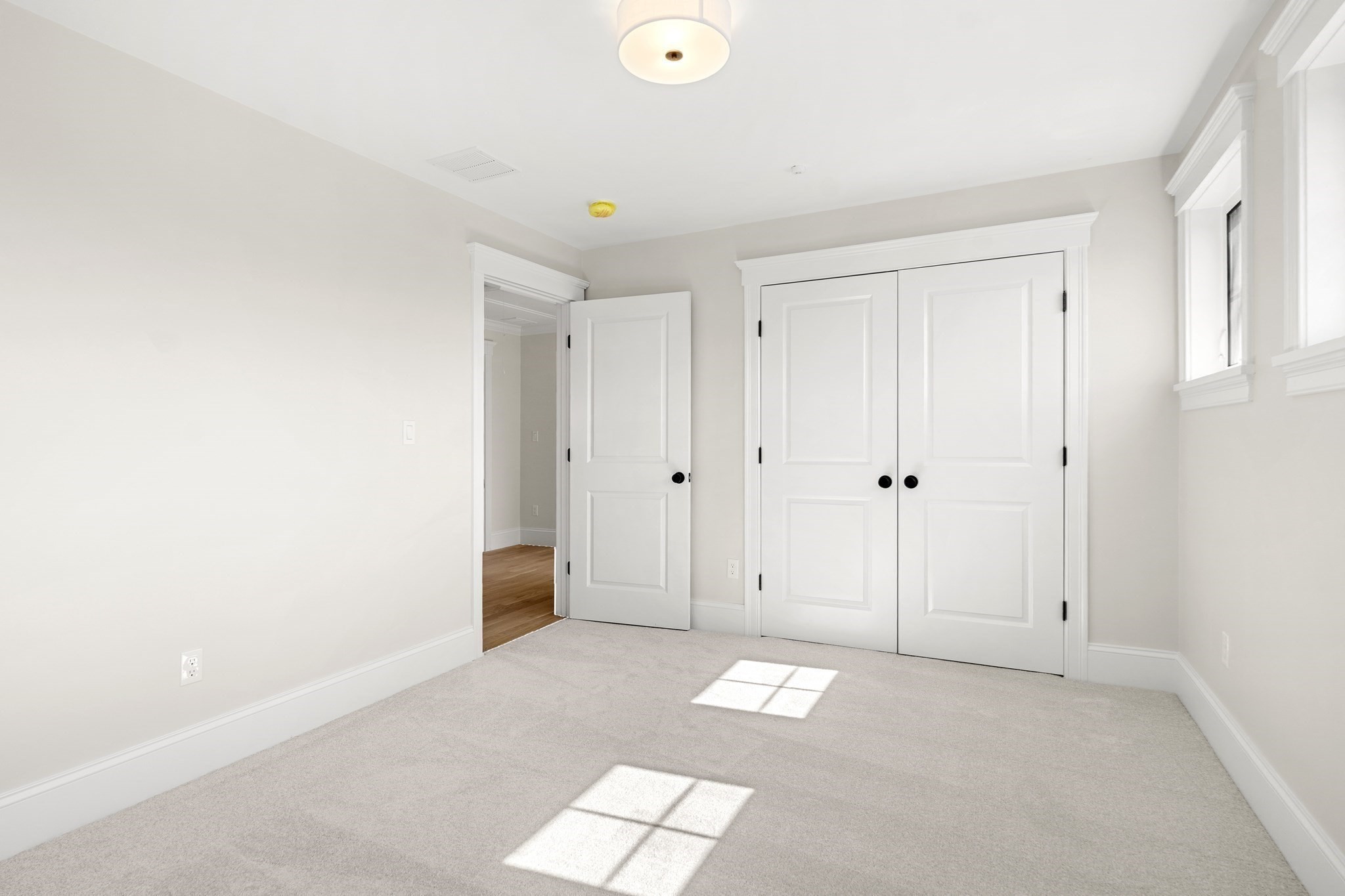 24 Fellows Rd # 3