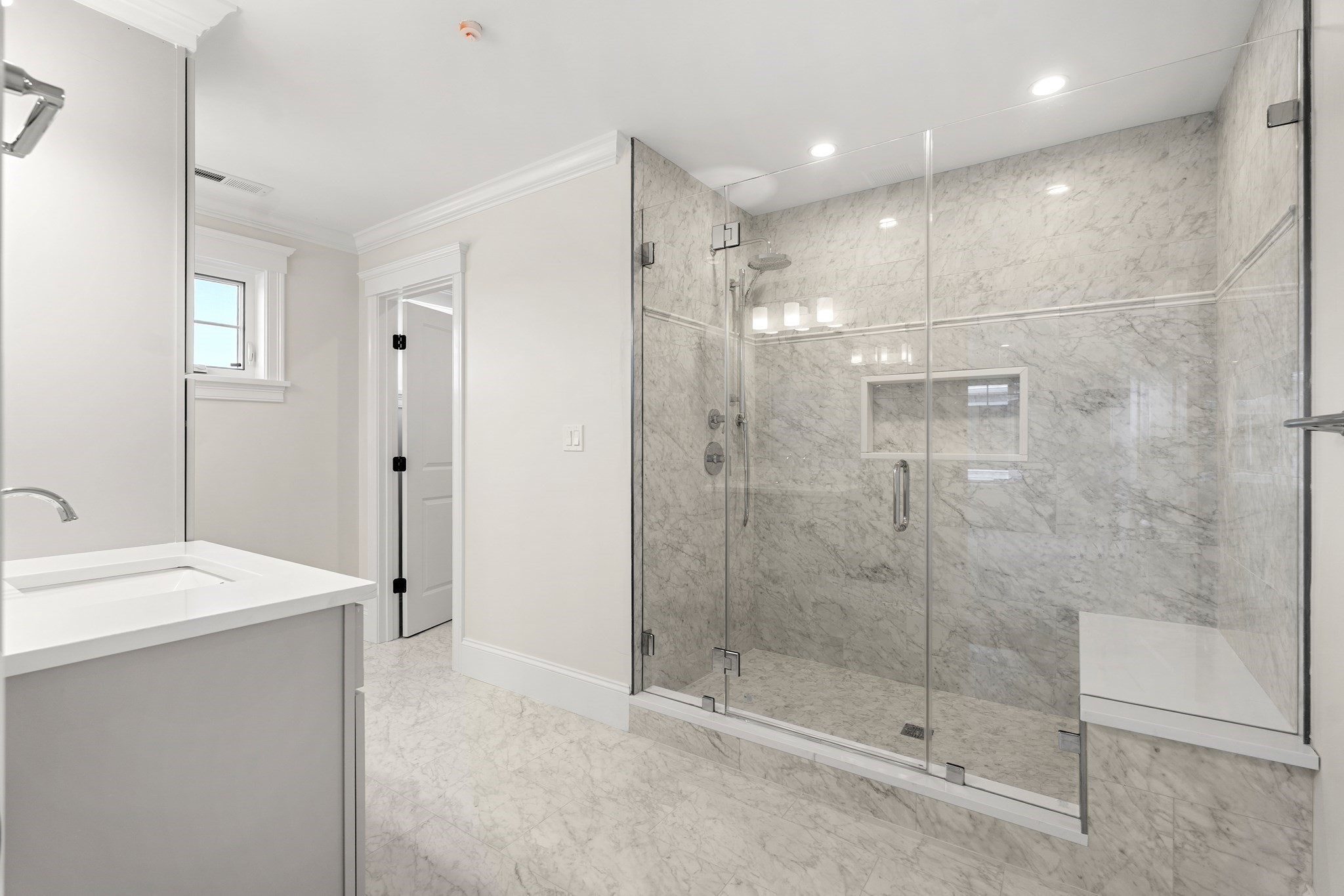 24 Fellows Rd # 3