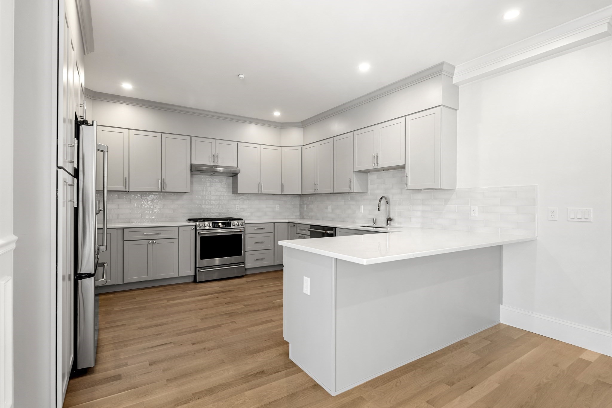 24 Fellows Rd # 3