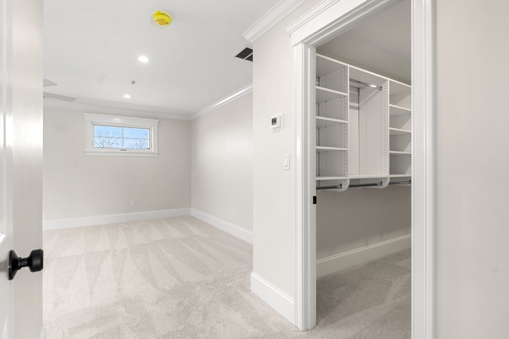 24 Fellows Rd # 3