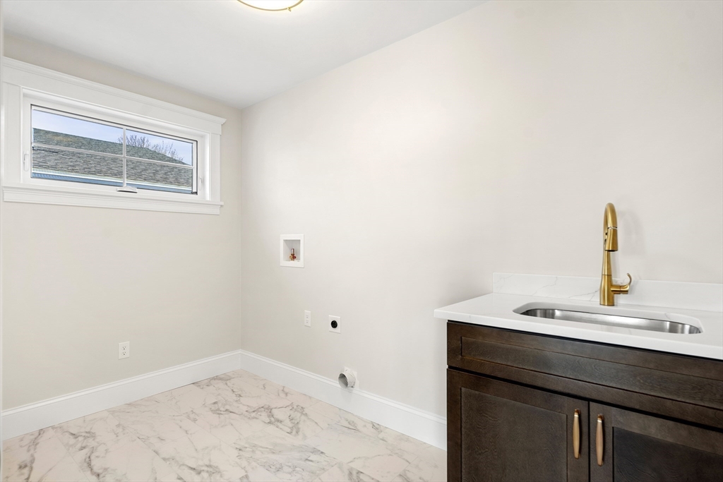 24 Fellows Rd # 3